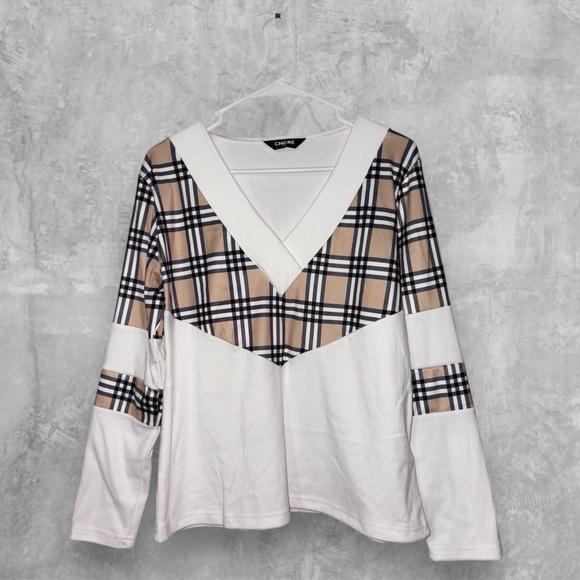 Chicme Women's Long-sleeve V-neck Plaid Pattern Shirt - Picture 3 of 5